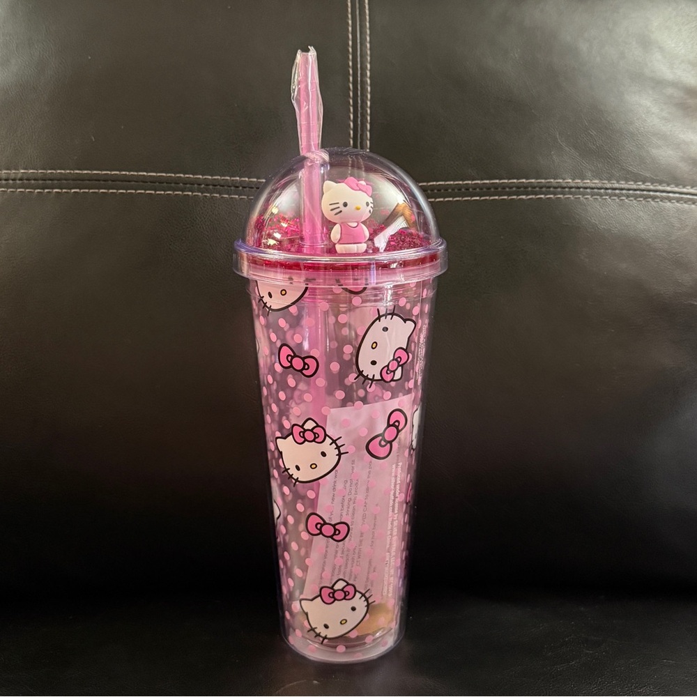 Hello Kitty Tumbler with Straw